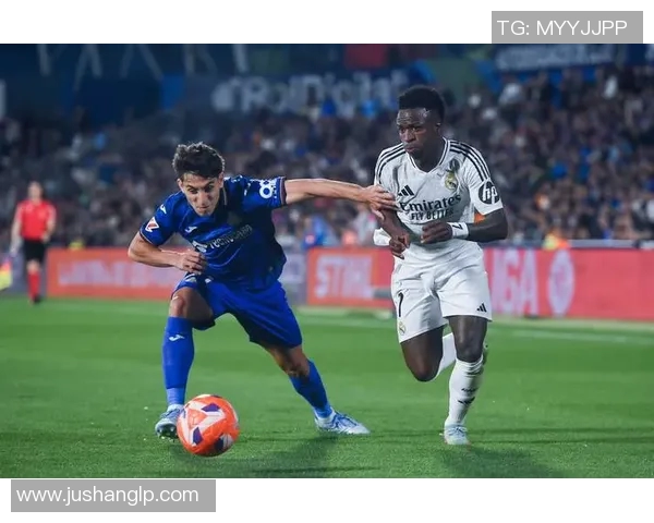 足球明星为何在消费上如此奢华背后的原因与影响分析