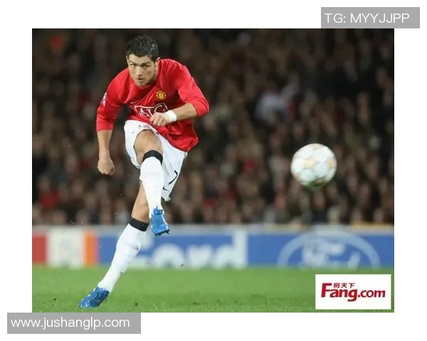 足球明星精彩瞬间高清图片集锦展现球场魅力与风采